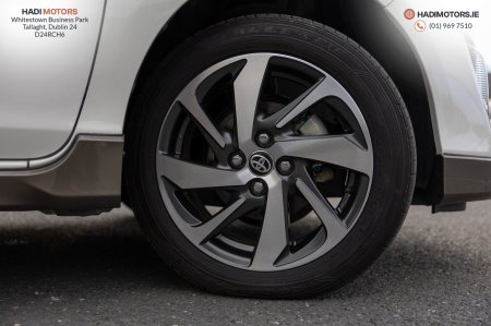 2015 Toyota Aqua - photo 17