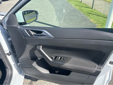 2018 Volkswagen Polo - photo 8