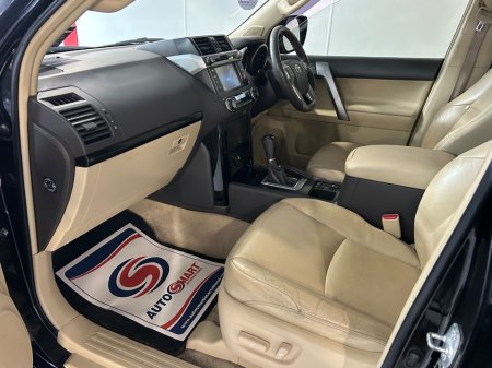2015 Toyota Land Cruiser - photo 2