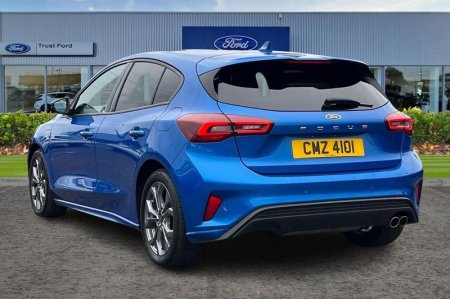2023 Ford Focus - photo 2