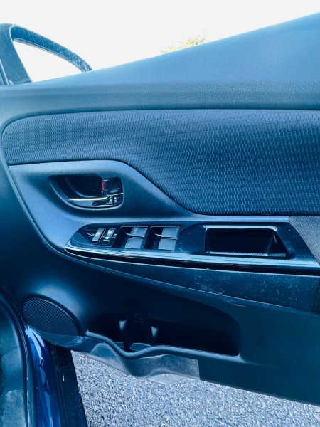 2018 Toyota Vitz - photo 23