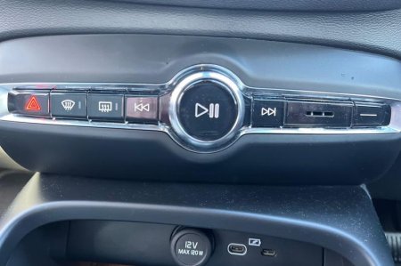 2024 Volvo XC40 - photo 26