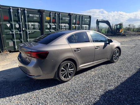 2016 Toyota Avensis - photo 9