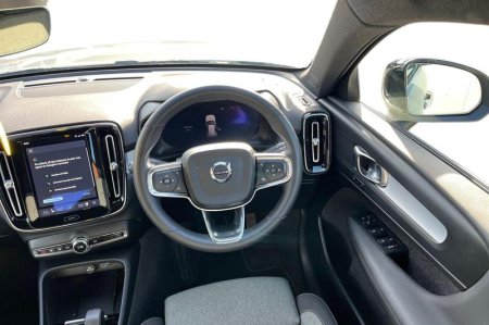 2024 Volvo XC40 - photo 11