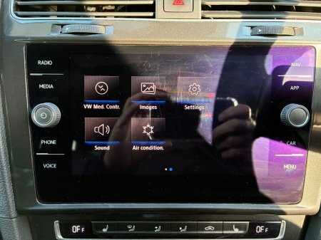2020 Volkswagen Golf - photo 26