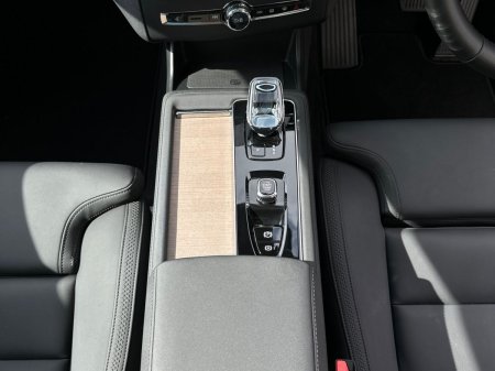 2025 Volvo XC90 - photo 20