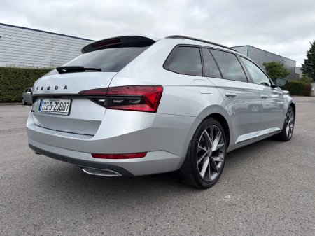 2022 Skoda Superb - photo 5