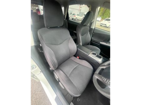 2016 Toyota Prius - photo 13