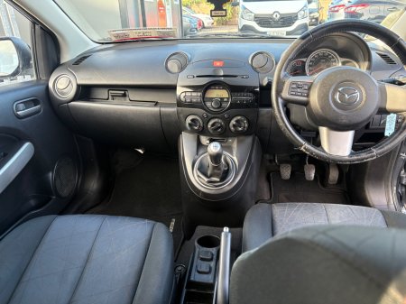 2015 Mazda Mazda2 - photo 11