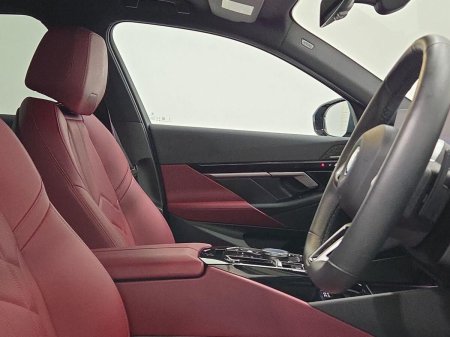 2025 BMW 5-Series - photo 12