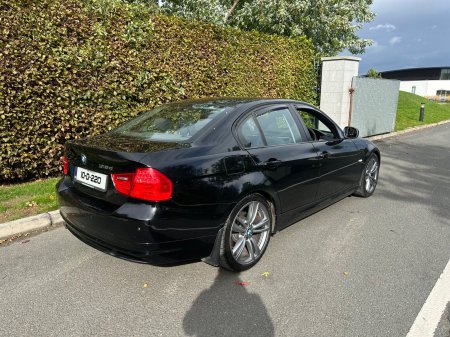 2010 BMW 3-Series - photo 2