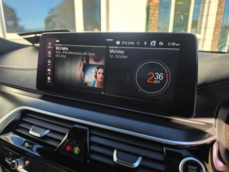2022 BMW 5-Series - photo 14