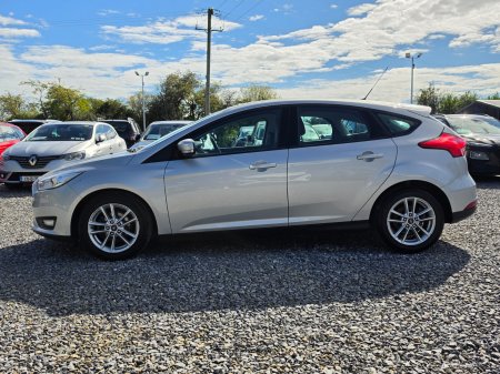 2016 Ford Focus - photo 15