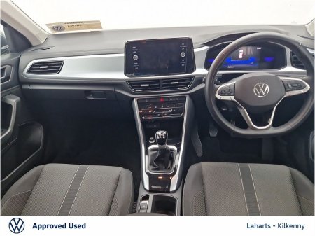 2023 Volkswagen T-Roc - photo 2
