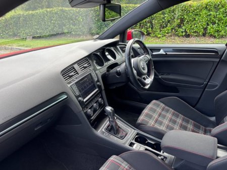 2014 Volkswagen Golf - photo 2