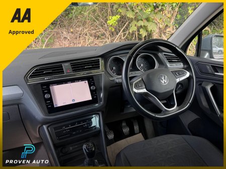 2022 Volkswagen Tiguan - photo 12