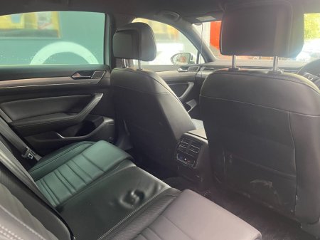 2017 Volkswagen Passat - photo 15