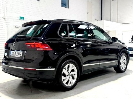 2023 Volkswagen Tiguan - photo 6