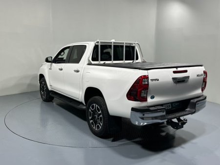 2023 Toyota Hilux - photo 5