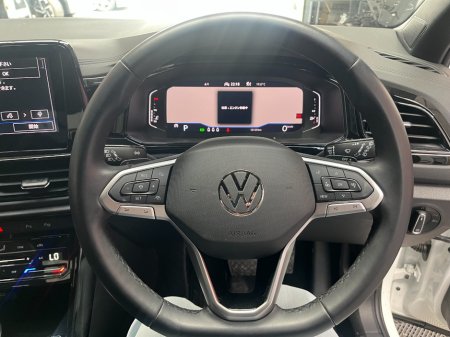 2024 Volkswagen T-Roc - photo 9