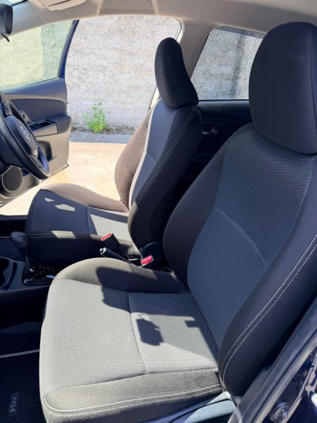 2019 Toyota Vitz - photo 5