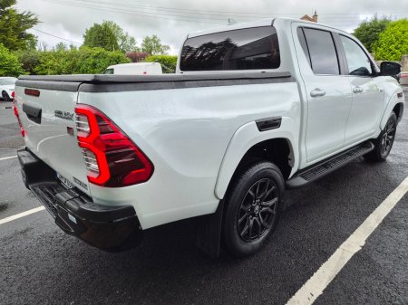 2024 Toyota Hilux - photo 3