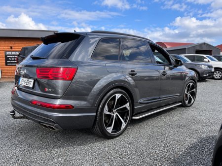 2017 Audi SQ7 - photo 25