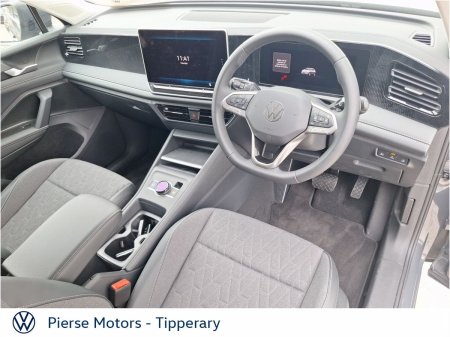 2026 Volkswagen Tiguan - photo 2