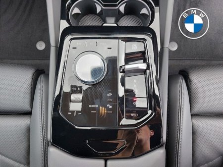 2026 BMW 5-Series - photo 10