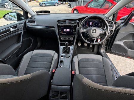 2019 Volkswagen Golf - photo 8