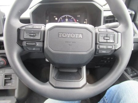 2026 Toyota Hilux - photo 6