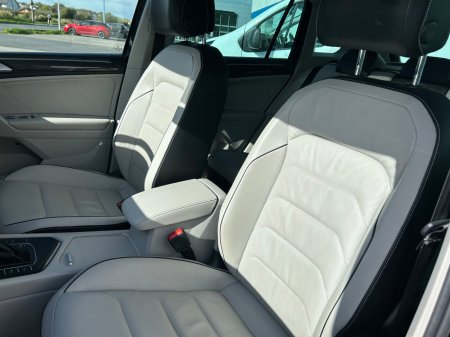 2020 Volkswagen Tiguan - photo 16