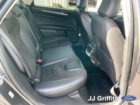 2020 Ford Mondeo - photo 10