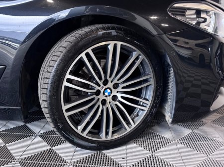 2018 BMW 5-Series - photo 12