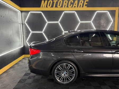 2017 BMW 5-Series - photo 7
