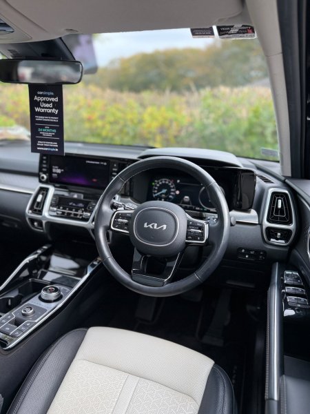 2023 Kia Sorento - photo 14