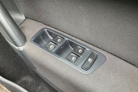 2015 Volkswagen Golf SV - photo 16