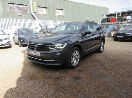 2022 Volkswagen Tiguan - photo 3