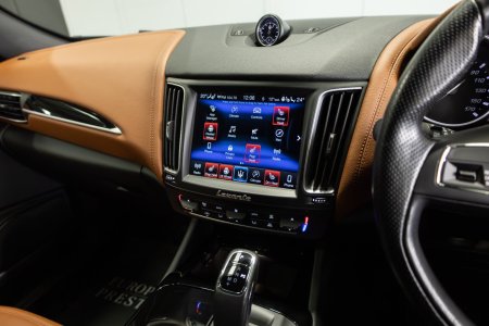 2020 Maserati Levante - photo 17