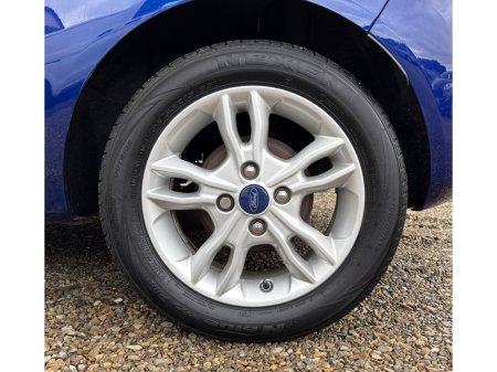 2016 Ford Fiesta - photo 10