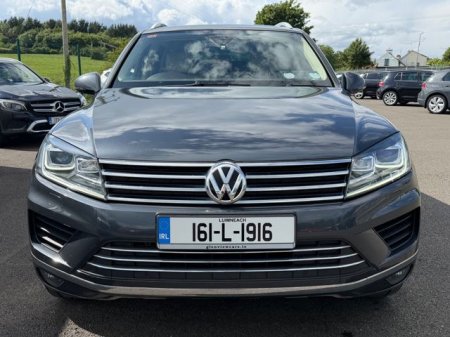 2016 Volkswagen Touareg - photo 2