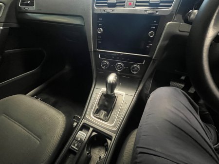 2019 Volkswagen Golf - photo 17