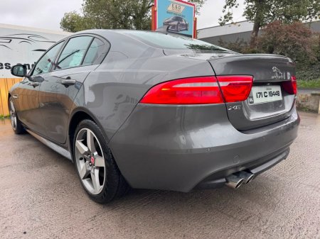 2017 Jaguar XE - photo 12