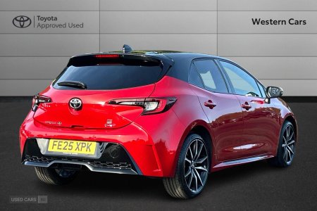 2025 Toyota Corolla - photo 2