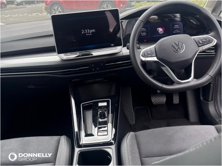 2025 Volkswagen Golf - photo 12