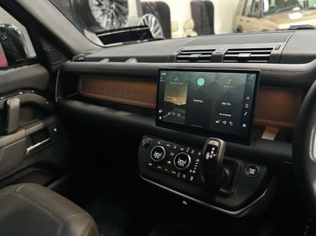 2025 Land Rover Defender - photo 28