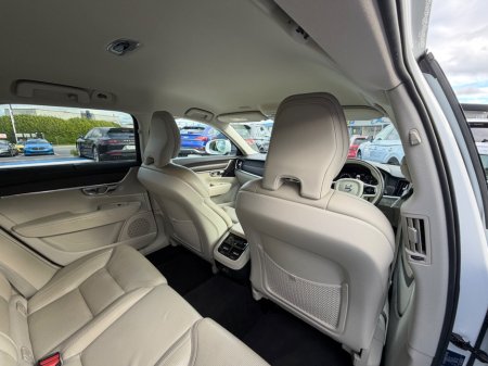 2019 Volvo V90 - photo 37