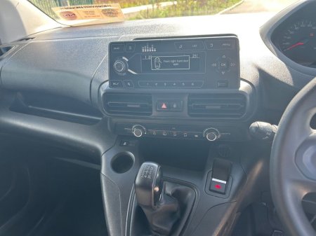 2021 Peugeot Partner - photo 9