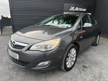 2011 Opel Astra - photo 3