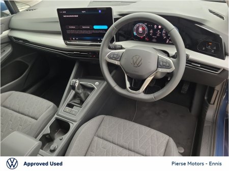 2026 Volkswagen Golf - photo 2